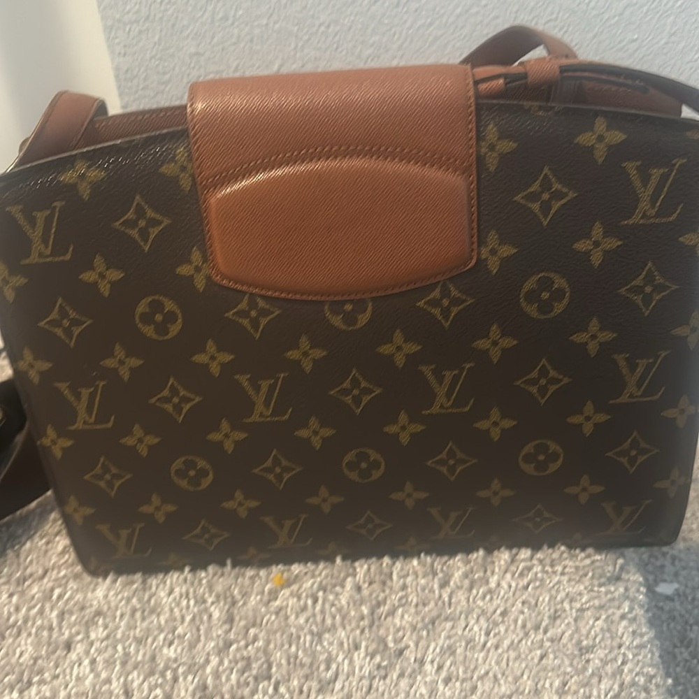 Louis Vuitton Crussel Crossbody Bag - Picture 5 of 13